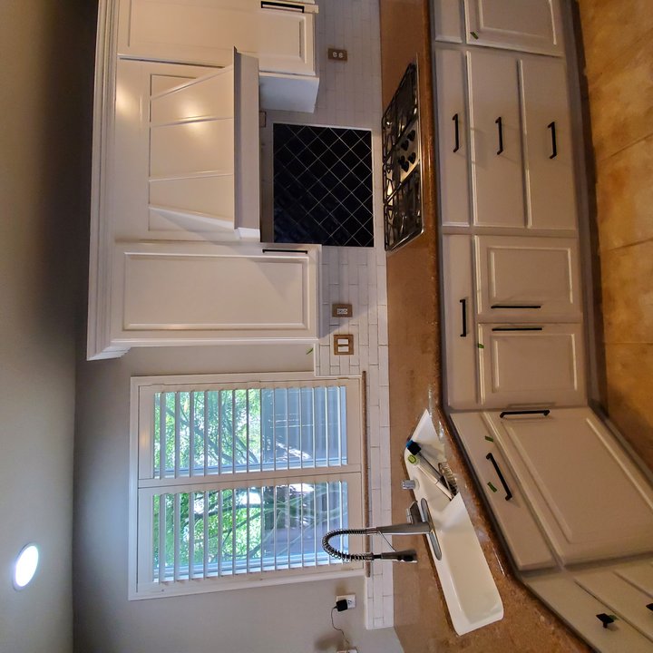 Subway & Diamond Accent